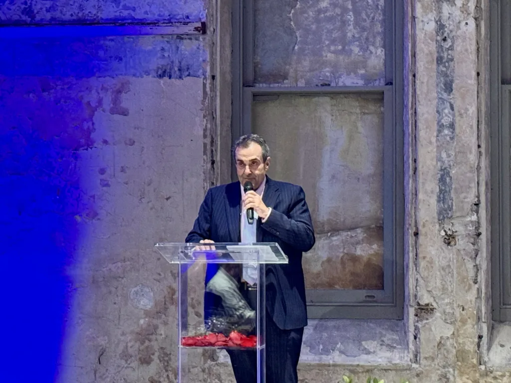 hellenic club of sydney consul general