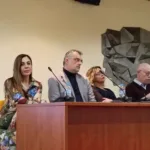 selida_18_19_synenteyksi_fotini_papadimitriou_paroysiasi_bibliou