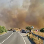 Fire-which-started-in-a-rubbish-tip-in-Ayia-Varvara-in-the-Paphos-district