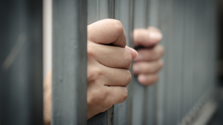 Snowtown killer James Vlassakis to remain jailed as parole decision overturned