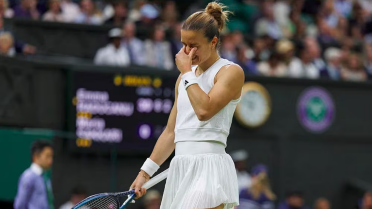 Greek hopes end as Maria Sakkari eliminated by former Wimbledon champion