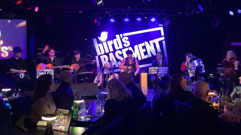 Estudiantina of Melbourne deliver sold-out tribute to rebetiko legends