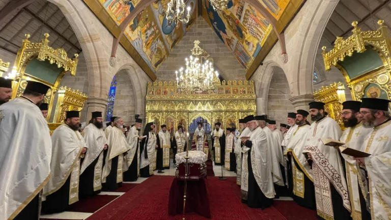 Thousands bid emotional farewell to beloved Father Nektarios Zorbalas