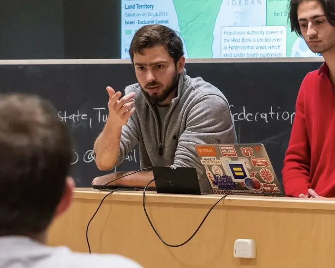 Elijah Kahlenberg: A Greek-Jewish student’s mission for peace in a divided world