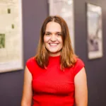 Andriana Simos – Headshot