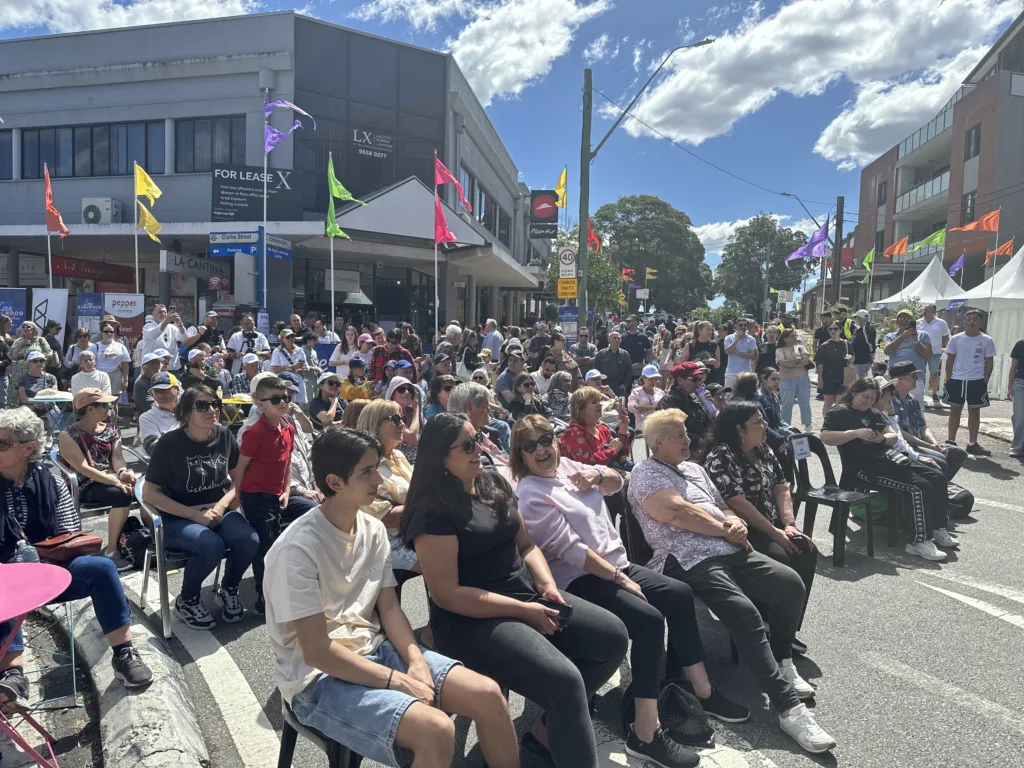 Love Earlwood – Meet You at the Plateia