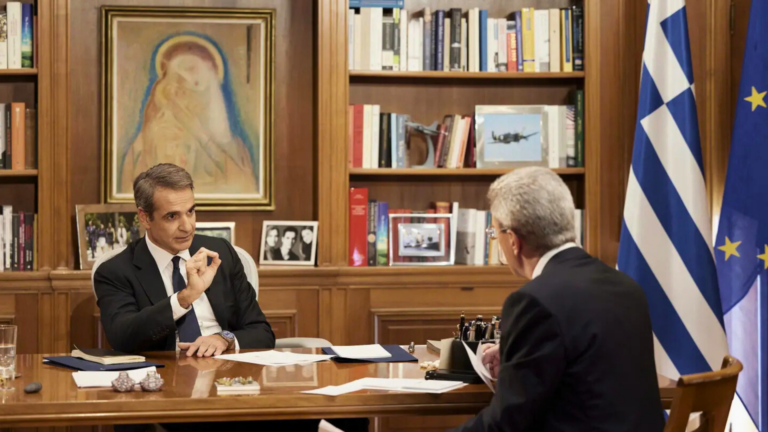 Mitsotakis rules out sovereignty talks, keeps focus on EEZ dispute with Turkey