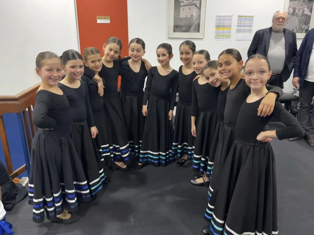 Greek Dancing-6