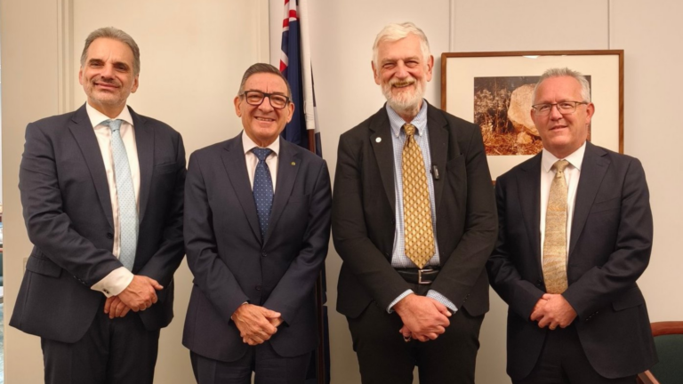 Greek Deputy Foreign Minister Ioannis Loverdos strengthens bilateral ties in Canberra