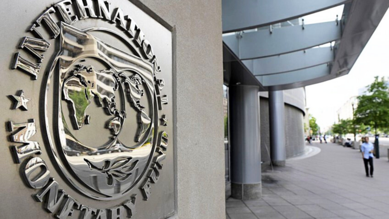 IMF projects steady debt decline and budget surpluses for Greece through 2030