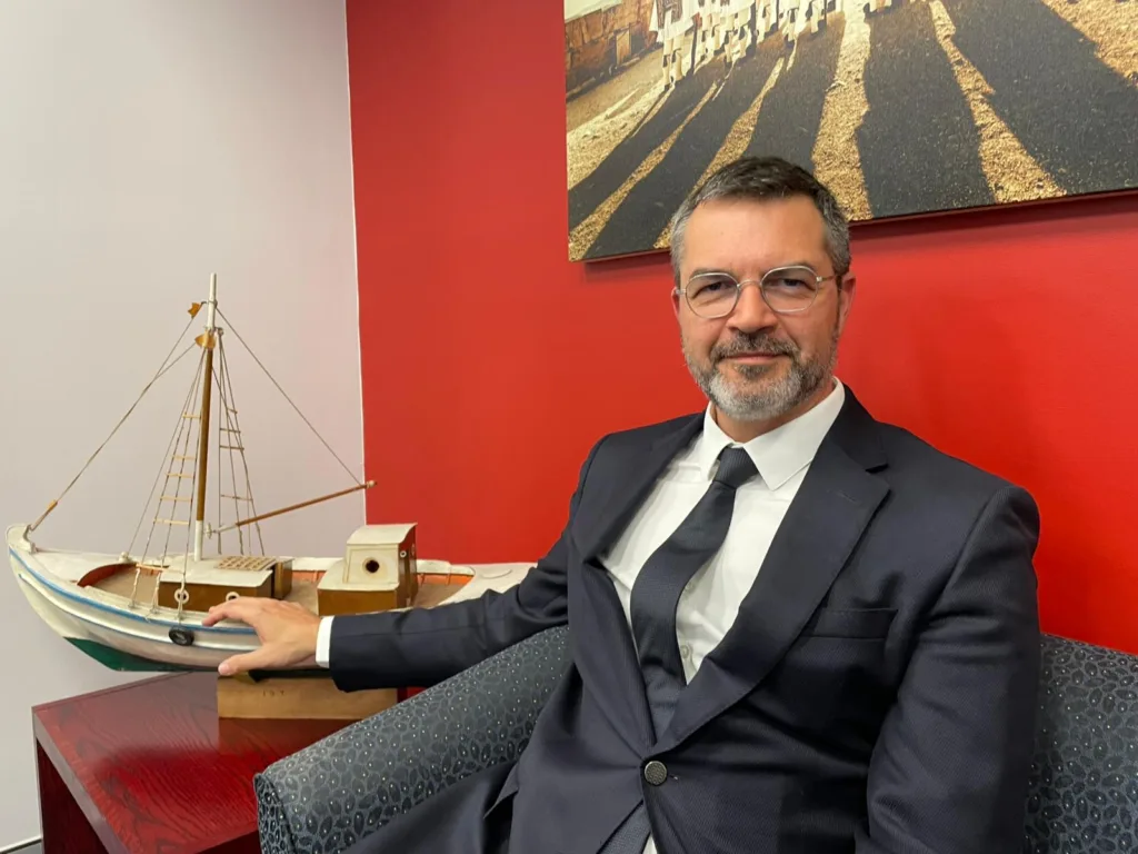 consul general of greece in sydney george skemperis