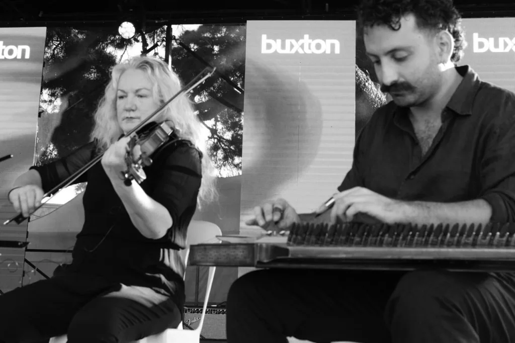 Estudiantina of Melbourne unveil second album 'Ta Nisia' (The Islands)