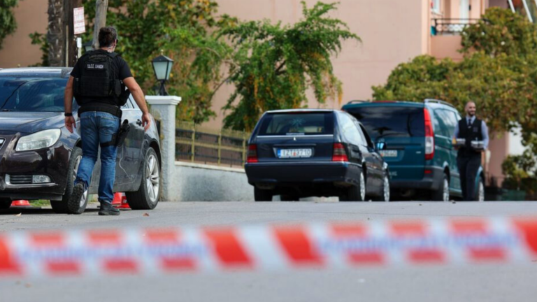 Three brothers surrender over deadly Crete vendetta