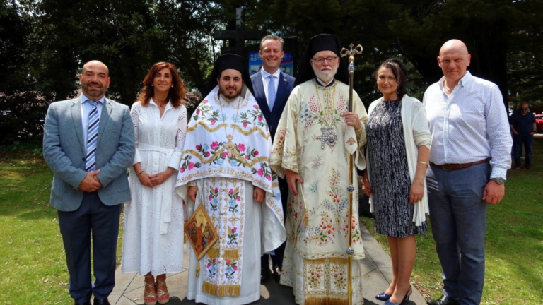 Melbourne parish honours Greek migrants with annual memorial service