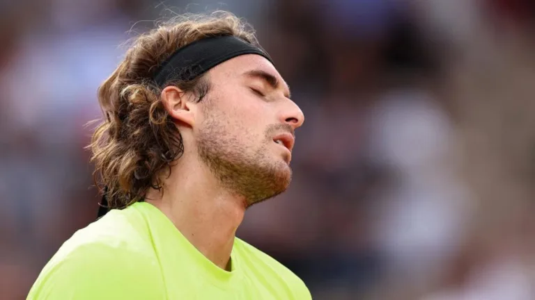 Stefanos Tsitsipas fined after car clocked at 210 km/h in Athens