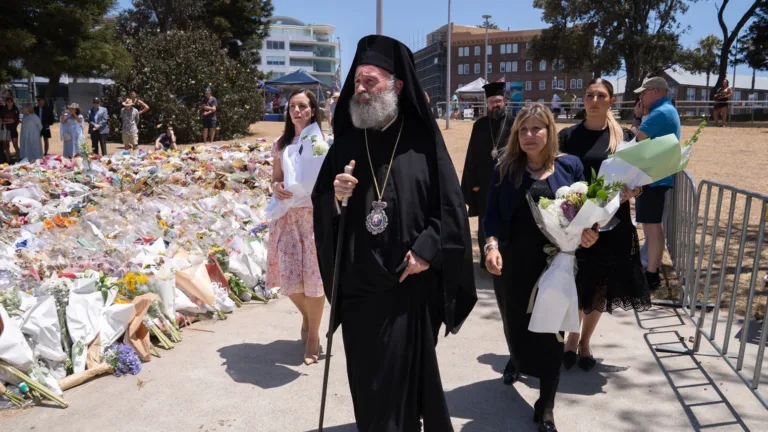 Archbishop Makarios visits Bondi memorial to honour victims of terror attack