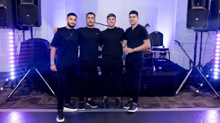 Next generation of Cretans come together at Sydney convention youth night