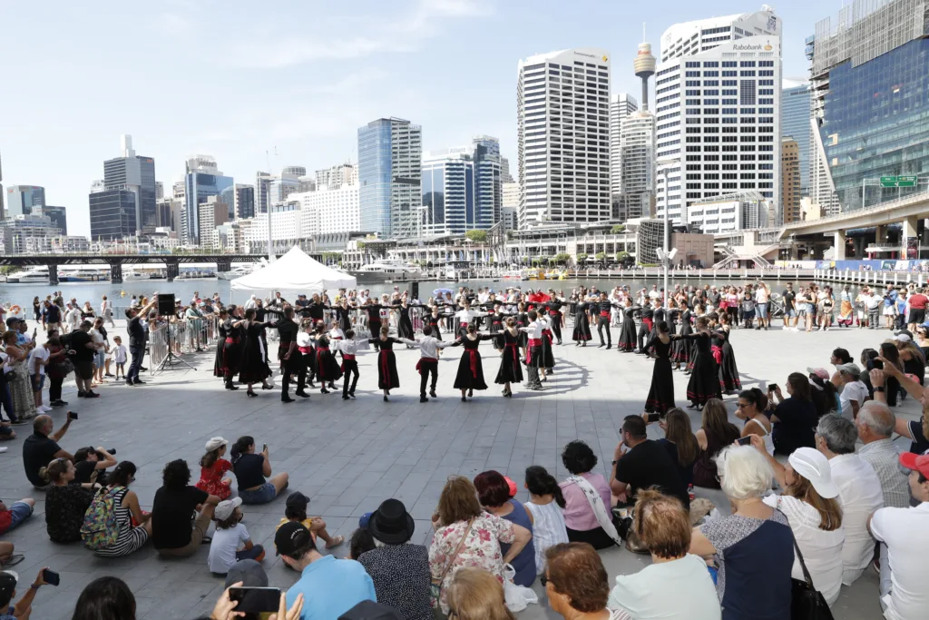 Darling Harbour 1 feature