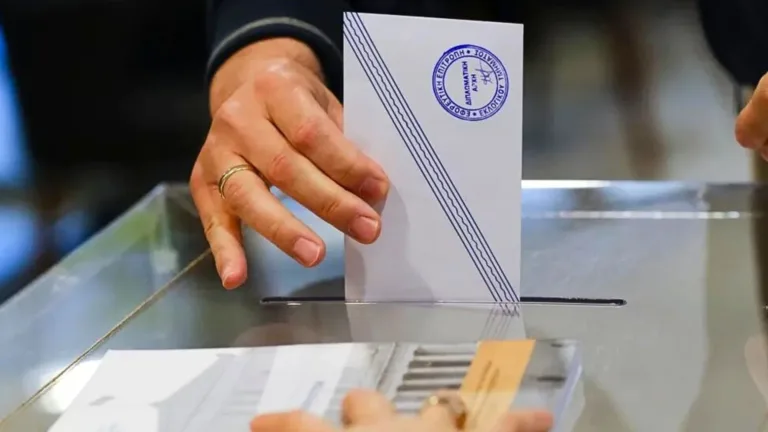 Greece tables bill for overseas postal voting