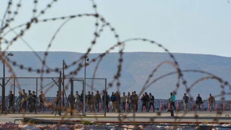 Greece backs plan for migrant deportation hubs beyond EU borders