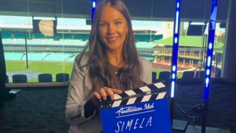 Simela Petridis impresses judges with emotional Australian Idol audition