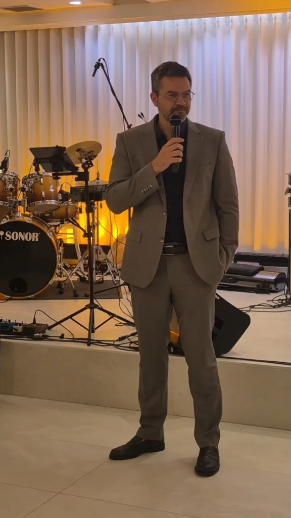 panipirotiki association annual dance 