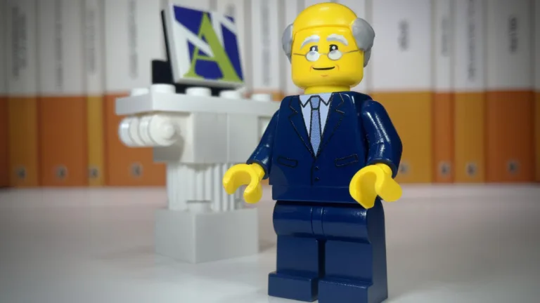 Australian artist’s LEGO portrait finds permanent home at Acropolis Museum