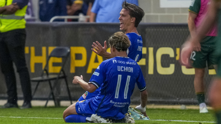 South Melbourne FC surge past South Island United to stay in title hunt