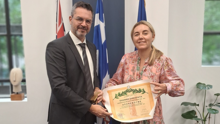 Greek Consul General in Sydney honours Australian soldier who fought in Battle of Crete