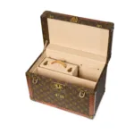Vanity case interior