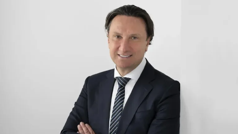 Bill Papastergiadis floated as potential diaspora MP candidate in Greek postal voting debate