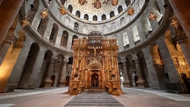 Outrage as Catholic clergy denied entry to Jerusalem’s Holy Sepulchre on Palm Sunday