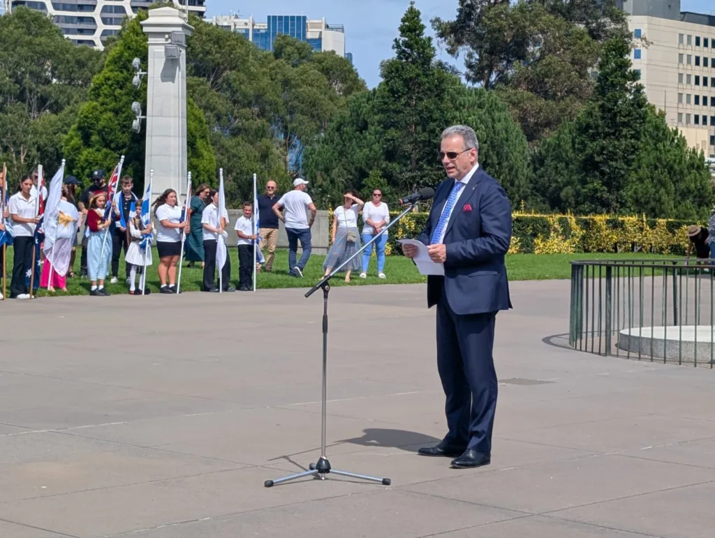 greek independence day in melbourne at the shrine