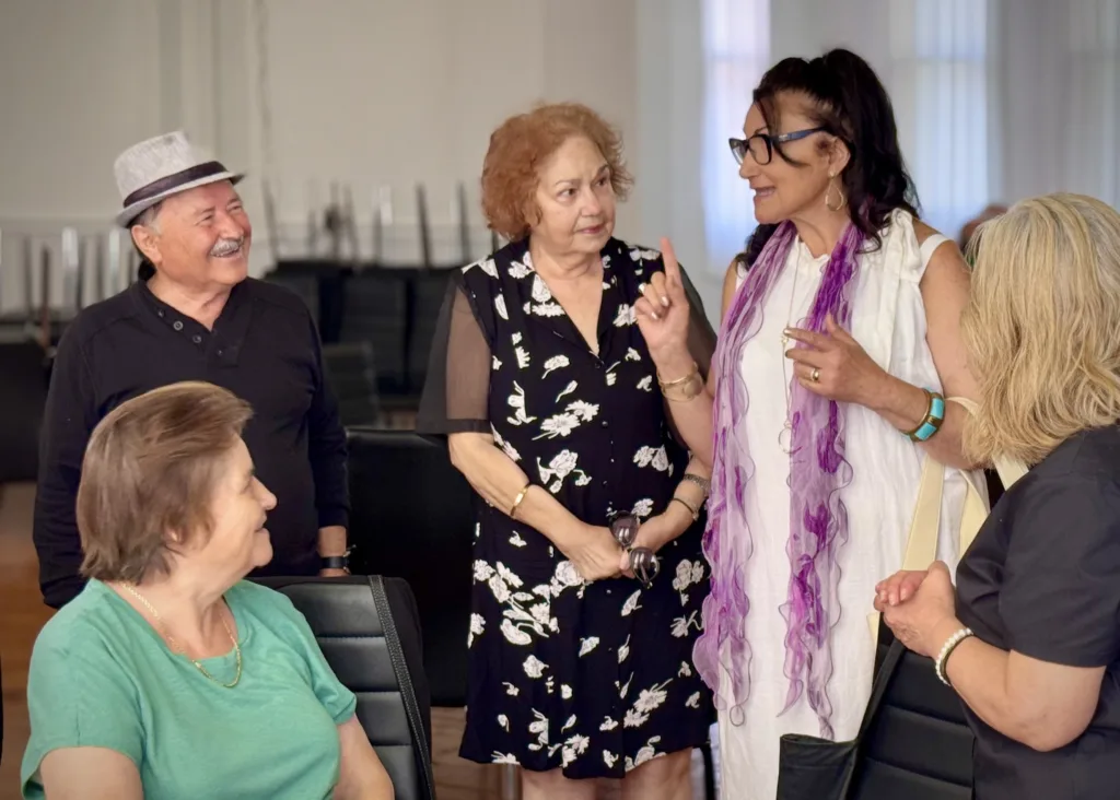 international women's day greek com