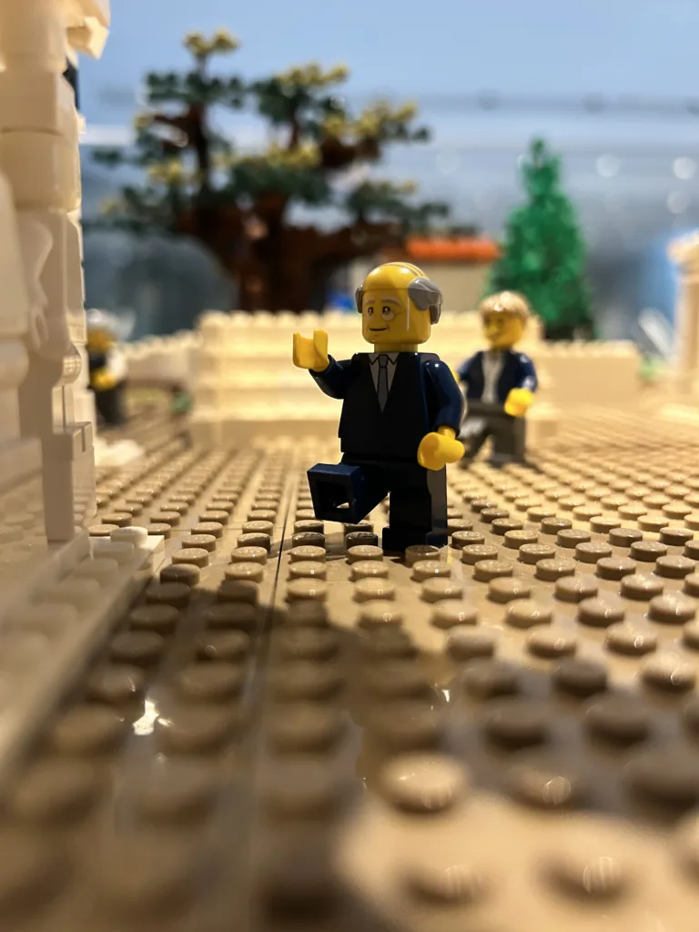 lego liam jensen acropolis museum (2)