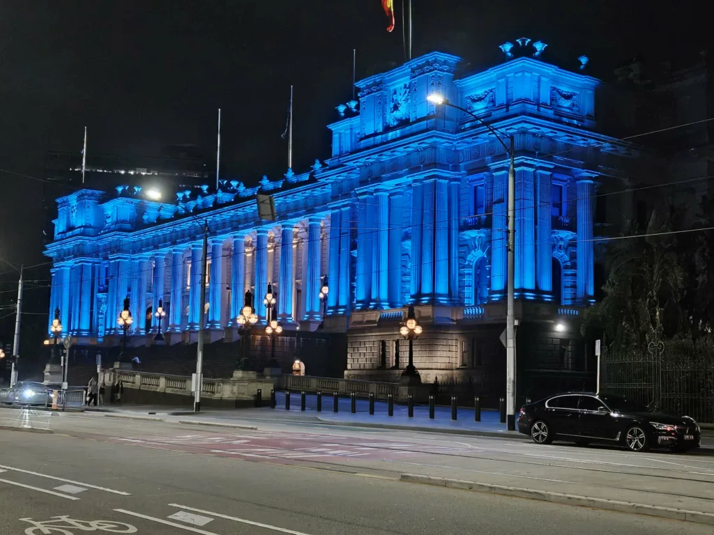 melbourne turns blue greek independence day