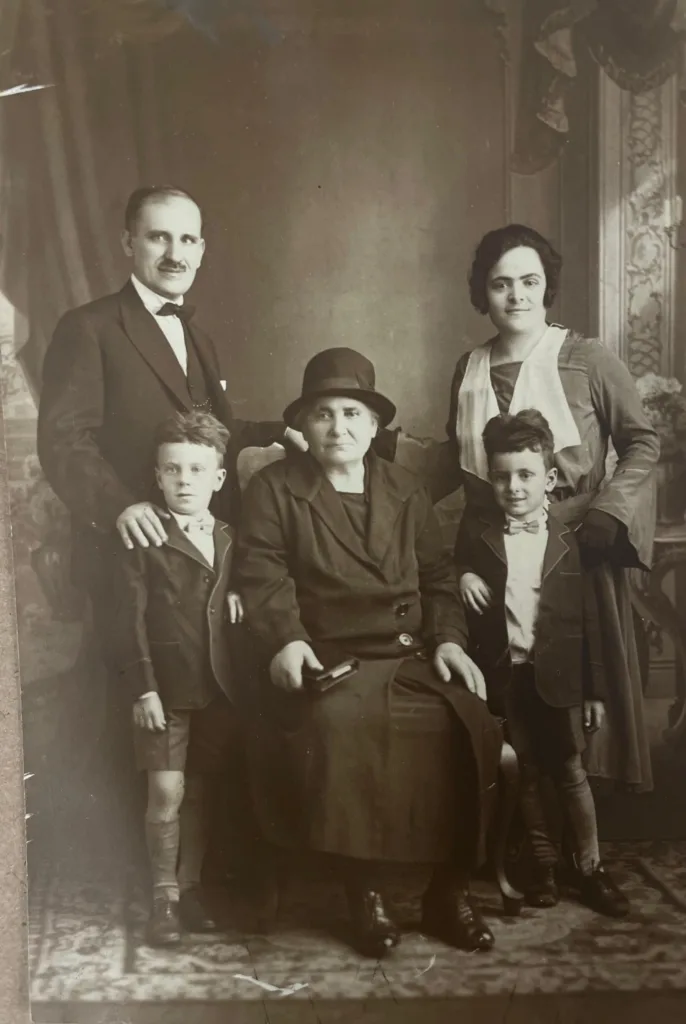 michael and paul tsolakis