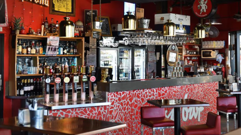 Popular Sunshine Coast venue Solbar enters liquidation with debts exceeding $200,000