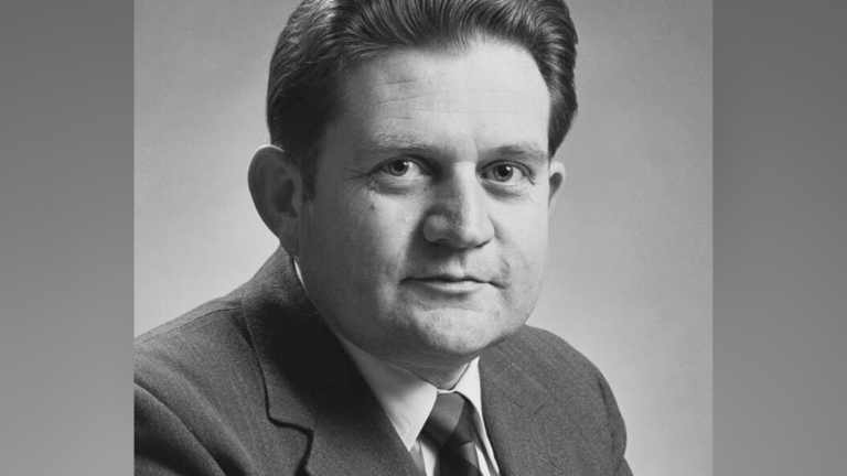 Tributes flow for pioneering Greek Australian minister Peter Morris