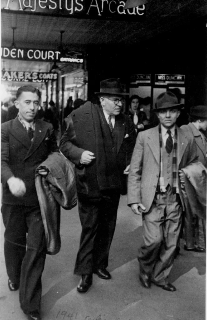 Grivas Walking in the streets with associates 1941