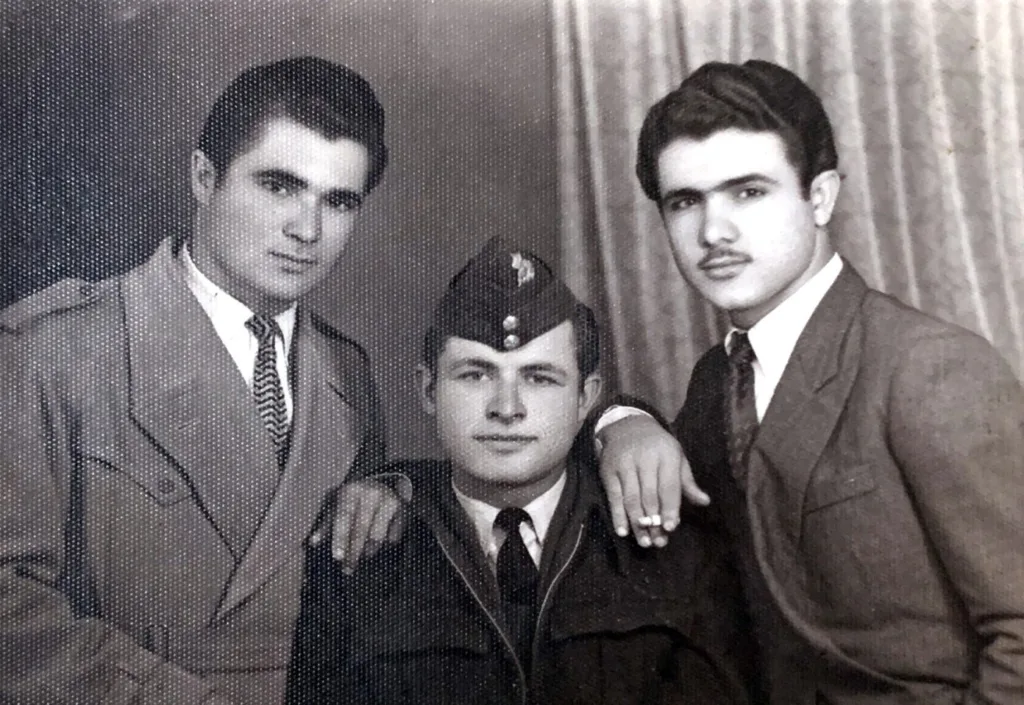 Theo Skalkos (centre) during his time in the Greek Airforce.