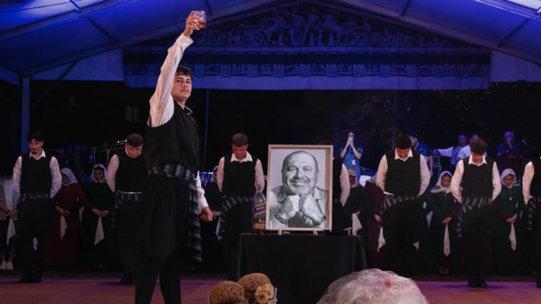 Tribute to the late John Halikos becomes defining moment of Darwin GleNTi