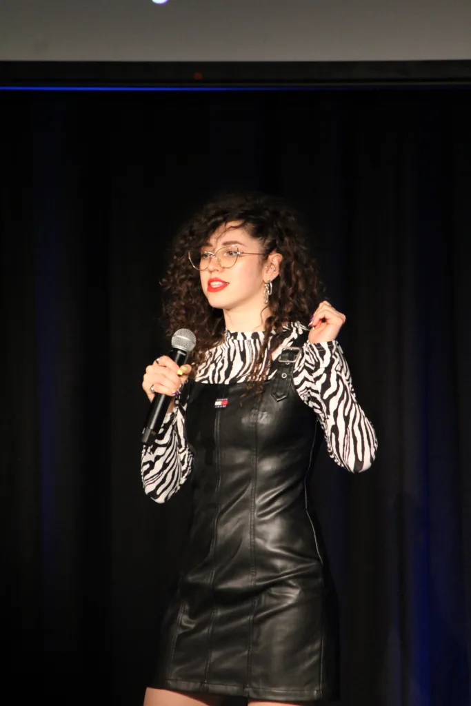 greek comedy roast consulate 100 years (21)